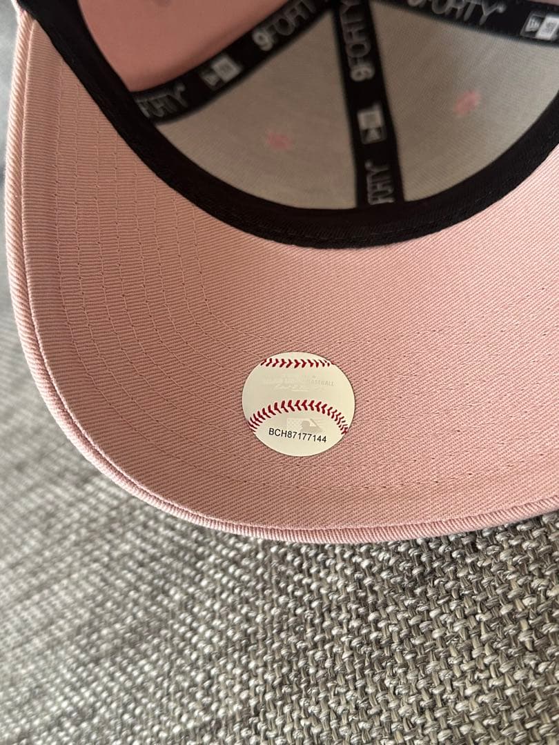 New Era 9FORTY MLB Diamante ビジューキャップ　ピンク