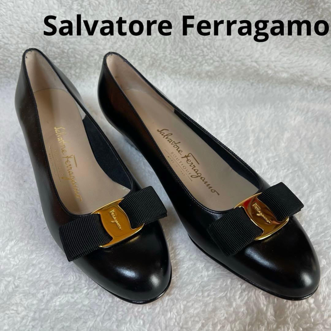 未使用 サルヴァトーレ フェラガモ パンプス ヴァラ リボン ブラック