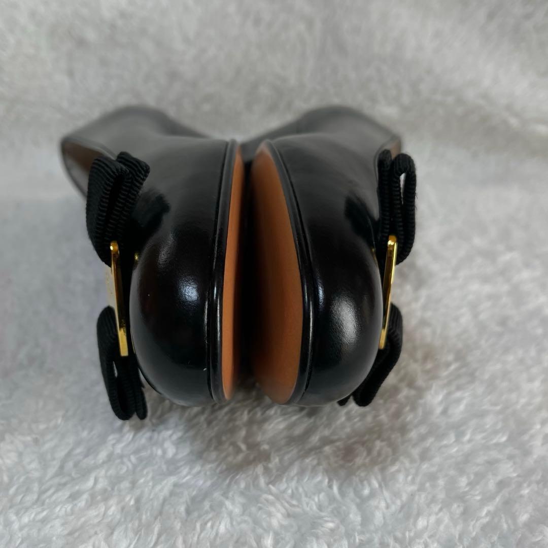 未使用 サルヴァトーレ フェラガモ パンプス ヴァラ リボン ブラック