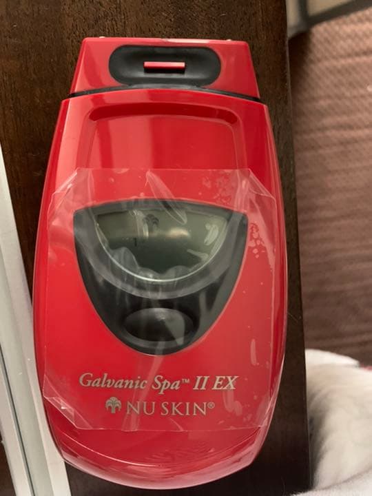 ガルバニックスパ　ニュースキン　非売品色レッド　NU SKIN