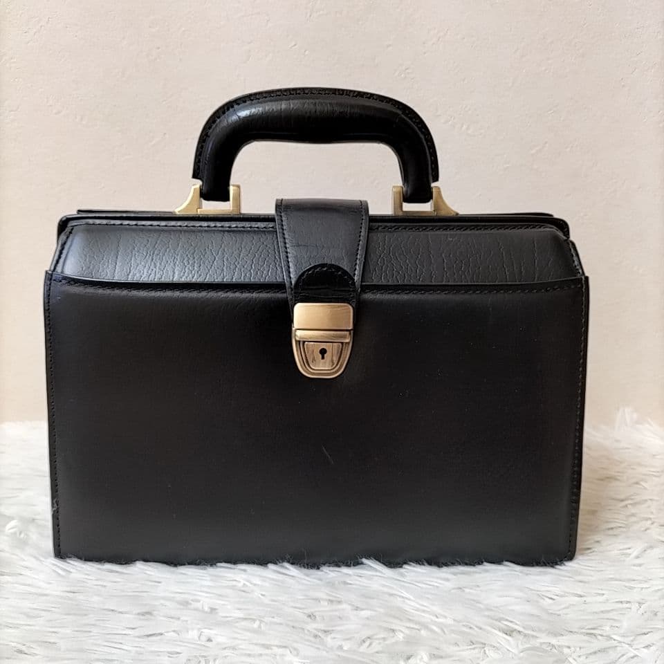 吉田カバン ミニダレスバッグ ビジネスバッグ レザー ブラック