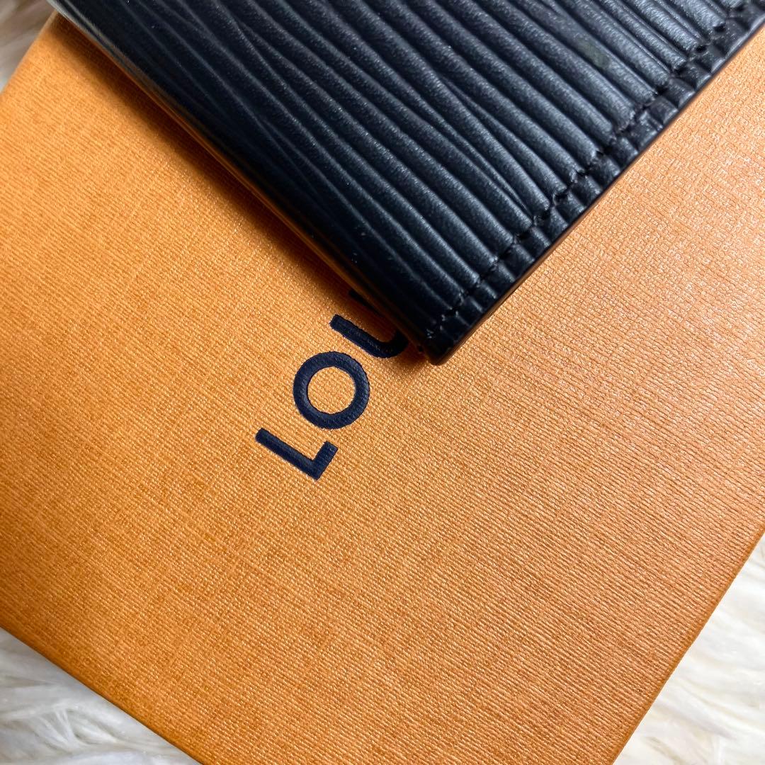 【未使用級】ルイ・ヴィトン 名刺入れ エピ アンヴェロップ カルトドゥヴィジット