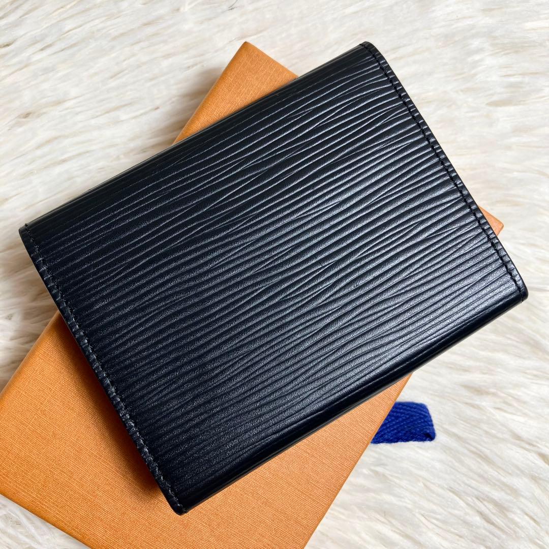 【未使用級】ルイ・ヴィトン 名刺入れ エピ アンヴェロップ カルトドゥヴィジット