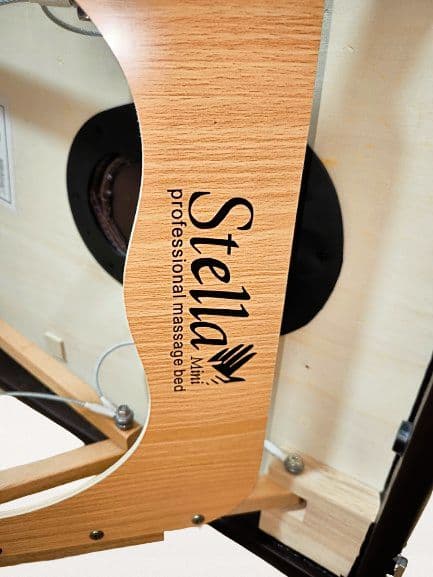 ステラミニ 【Stella Mini】プロ仕様の折りたたみ式マッサージベッド