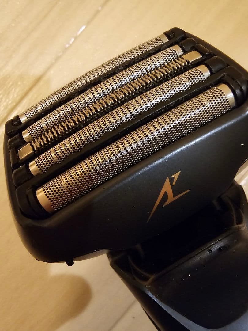 24年製 パナソニック ラムダッシュ ESーLVG8ーK 髭剃り 電気シェーバー