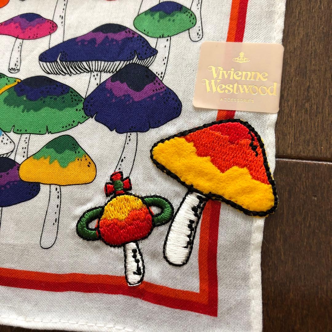 未使用　Vivienne Westwood ハンカチ　きのこ　総柄　キノコ