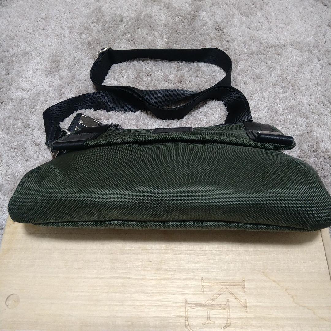 TUMI 【22371SPH Beatle Mini ショルダー バッグ】