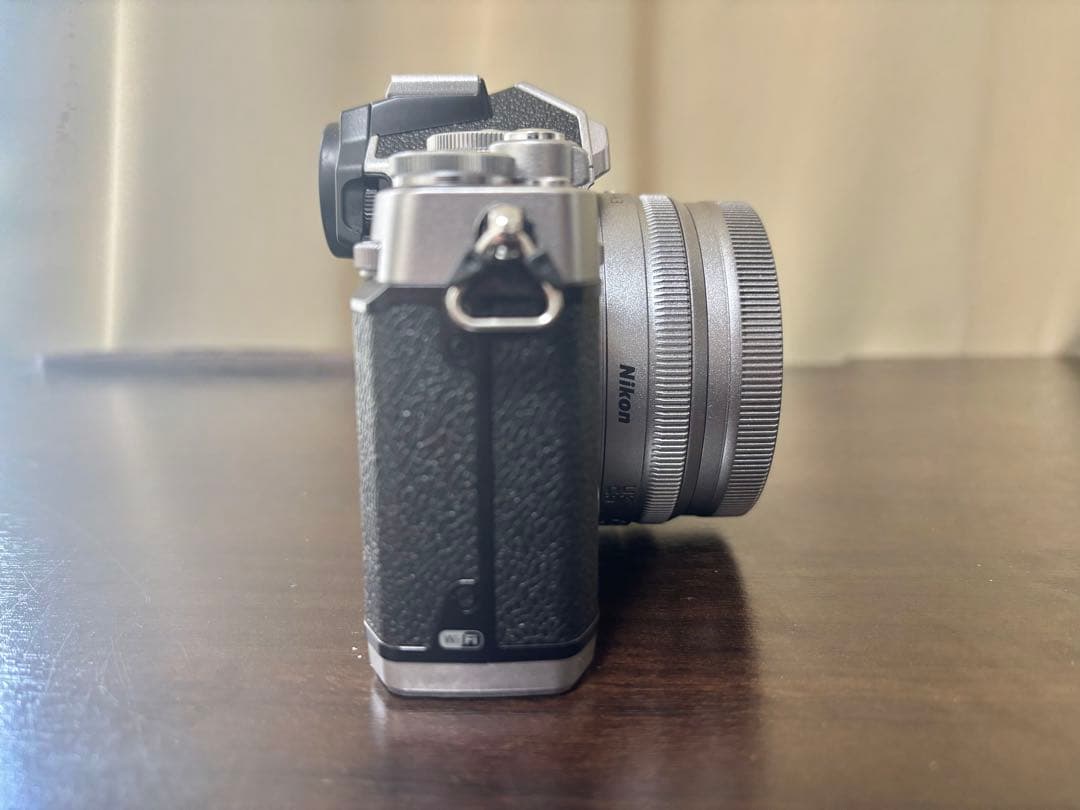 Nikon Z fc 16-50 VR レンズキット シルバー グリップ付き
