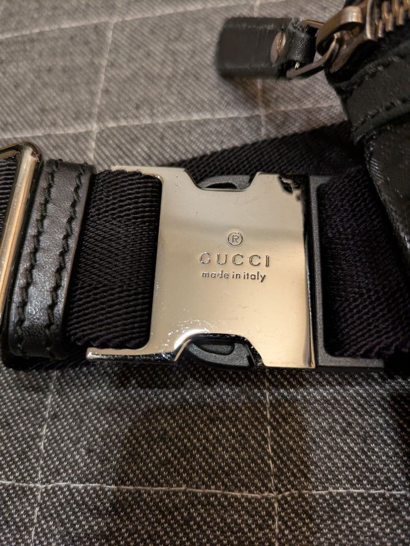 GUCCI ボディバッグ ブラック ナイロン
