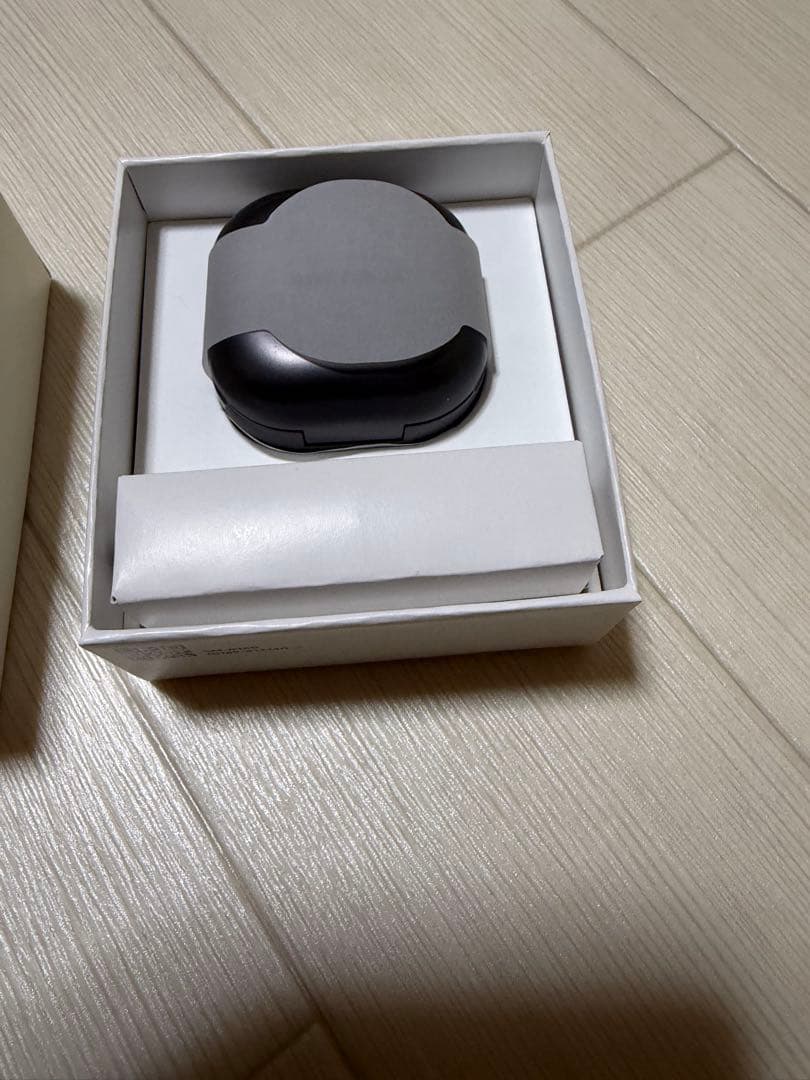 Buds Live ワイヤレスイヤホン ブラック