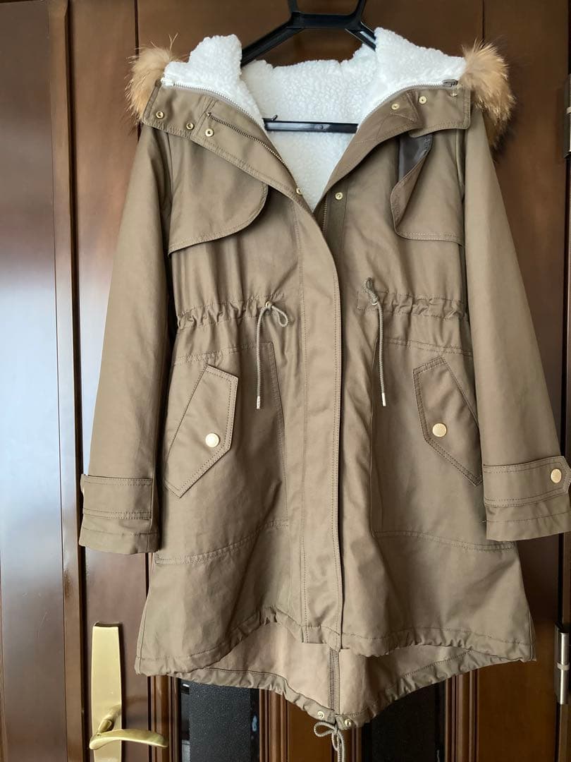 バーバリーブルーレーベルモッズコート フリース裏地 ファー付き