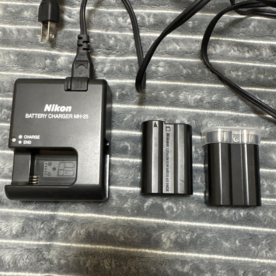 【レンズ付き】Nikon D800 デジタル一眼レフカメラ 付属品付き