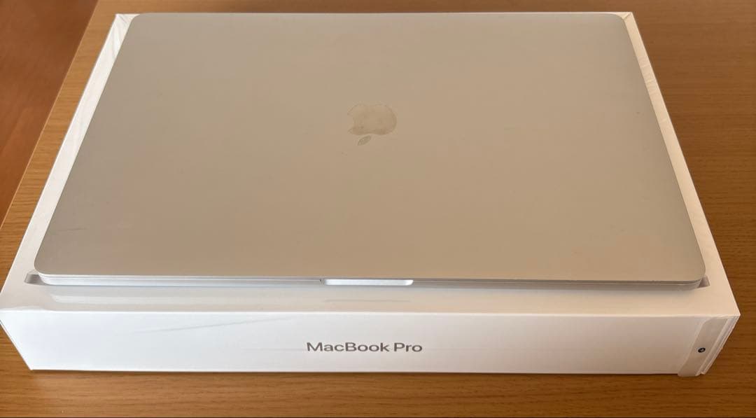 MacBook本体 MacBook Pro 16-inch 32GB, 1TB, 2019