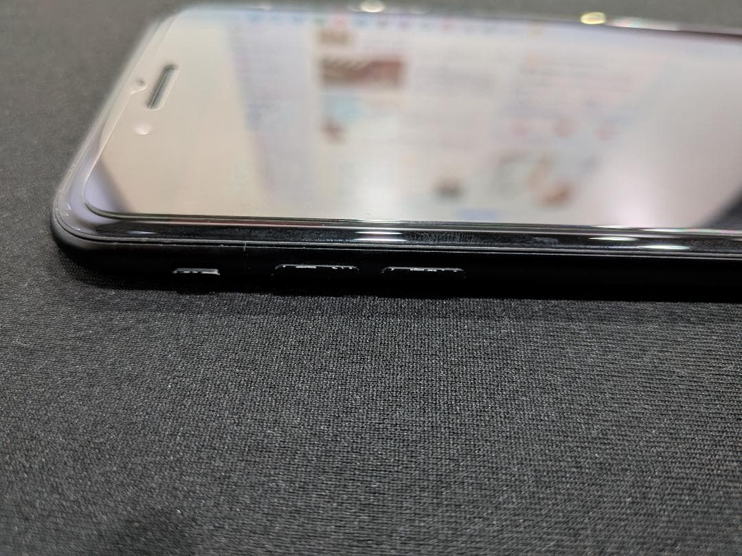 Apple iPhone SE 128GB 第2世代 ブラック