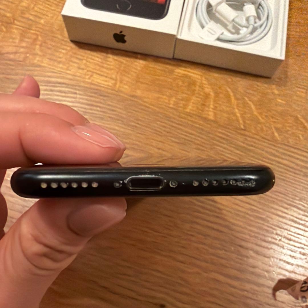 Apple iPhone SE (第3世代) ブラック 本体 128GB