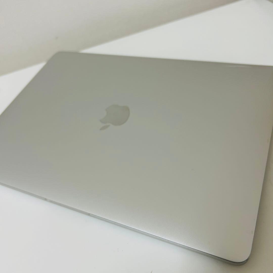 【傷なし】MacBook Pro 13インチ 2018 Touch Bar搭載