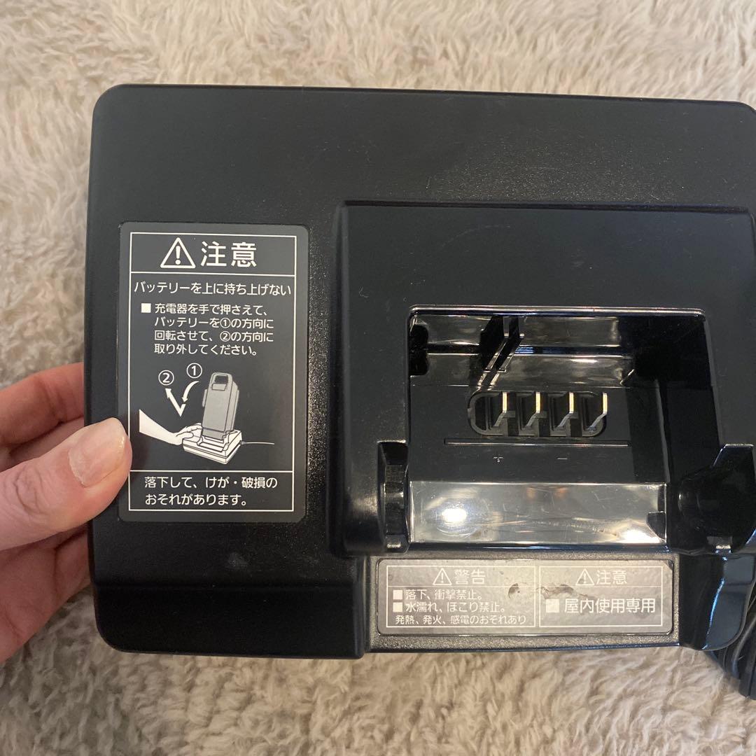 Panasonic パナソニック電動自転車　充電器　NKJ069Z2
