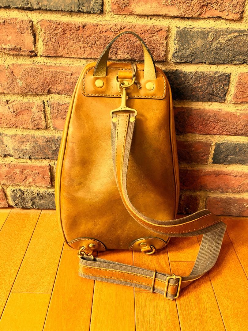 HERZ ヘルツ トリプルファスナーボディバッグ F3