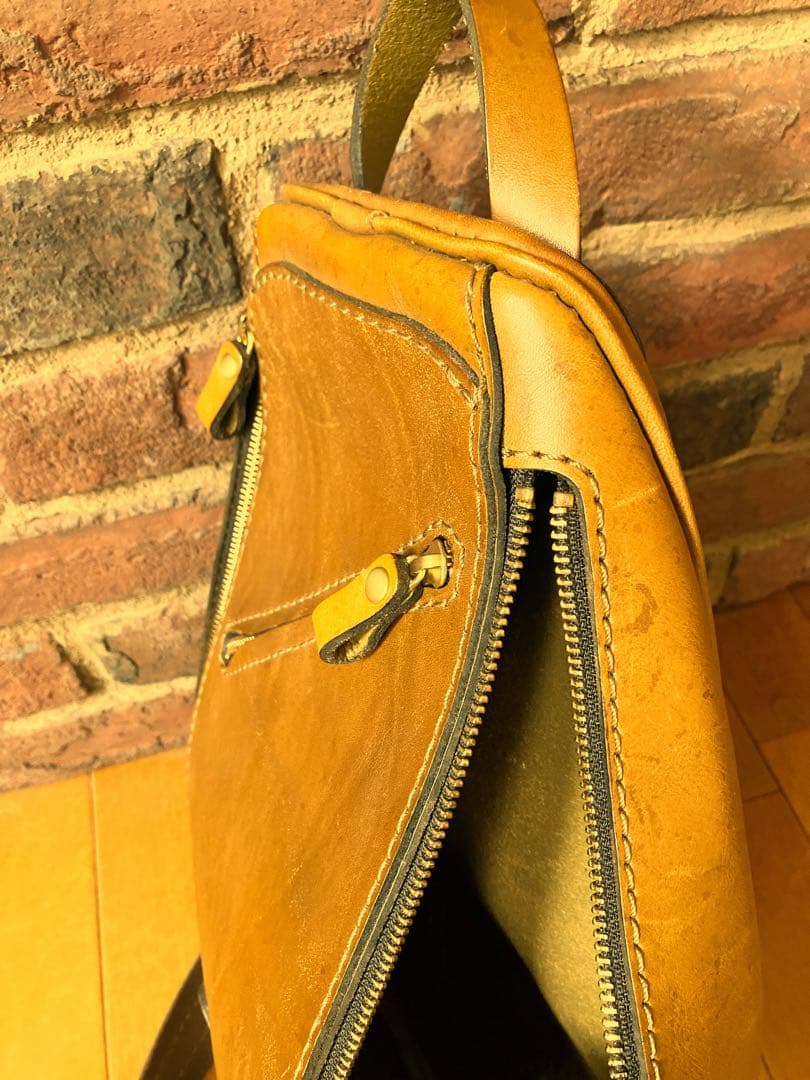 HERZ ヘルツ トリプルファスナーボディバッグ F3