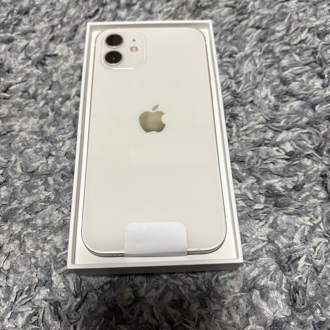 Apple iPhone 12 64GB ホワイト 　SIMフリー