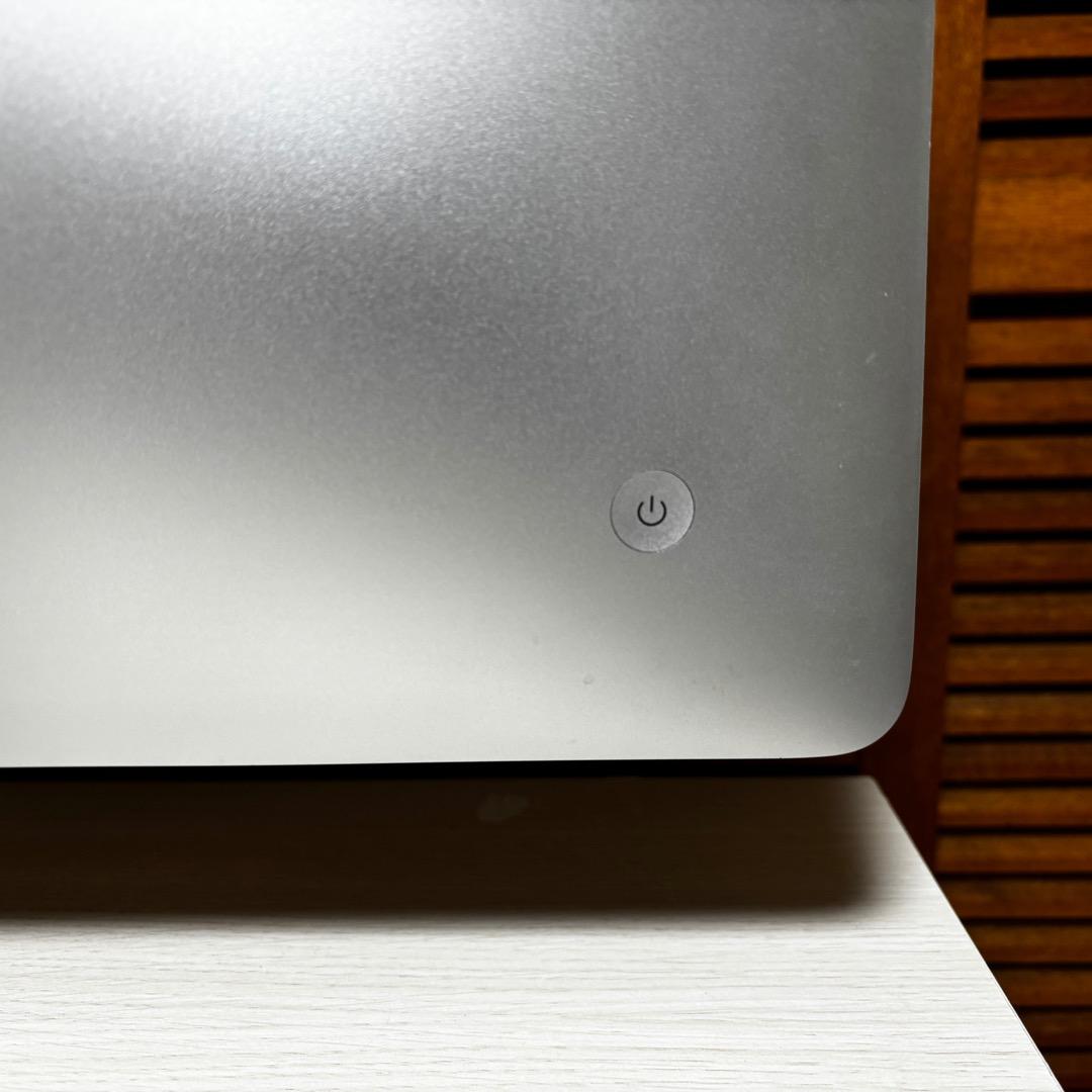 iMac Retina 5K 27インチ (Mid 2017)　メモリ：64GB