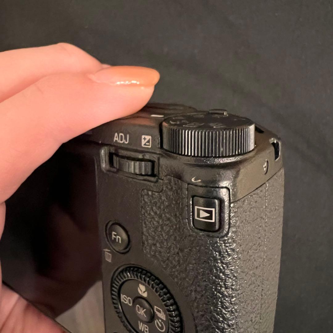 RICOH GR Ⅲ シャッター数1420枚