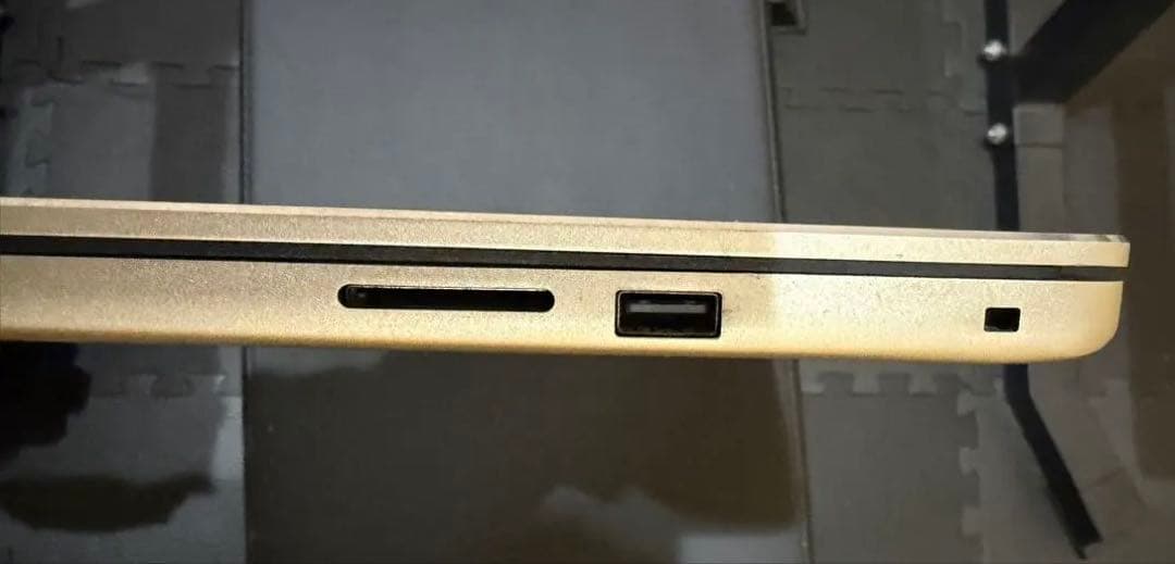 DELL Inspiron 14 7460 ノートpc