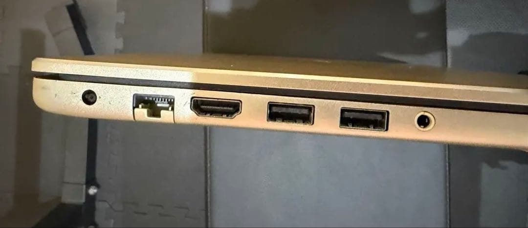 DELL Inspiron 14 7460 ノートpc