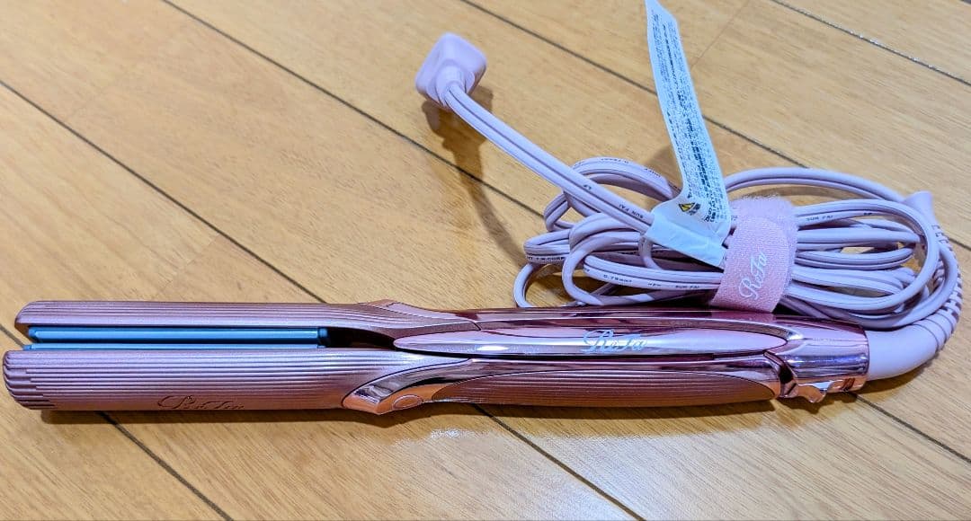 リファ　ストレートヘアアイロンプロ　ピンク