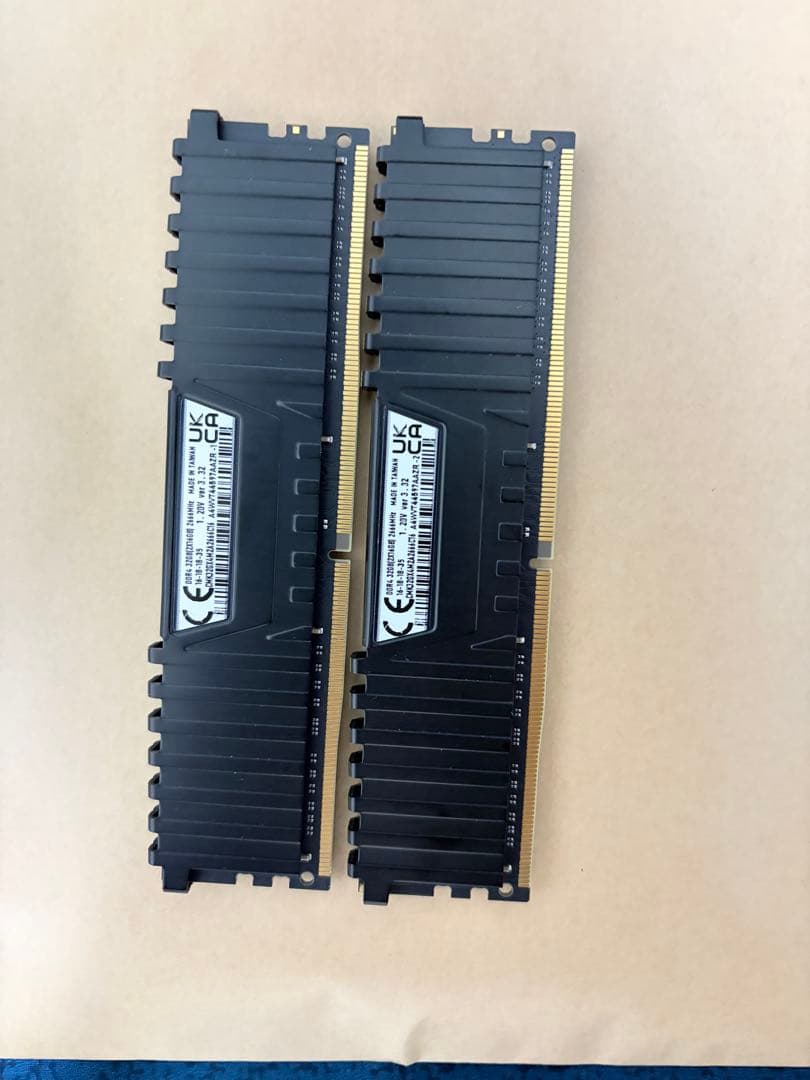 【CORSAIR】CMK32GX4M2A2666C16（16GB×2）