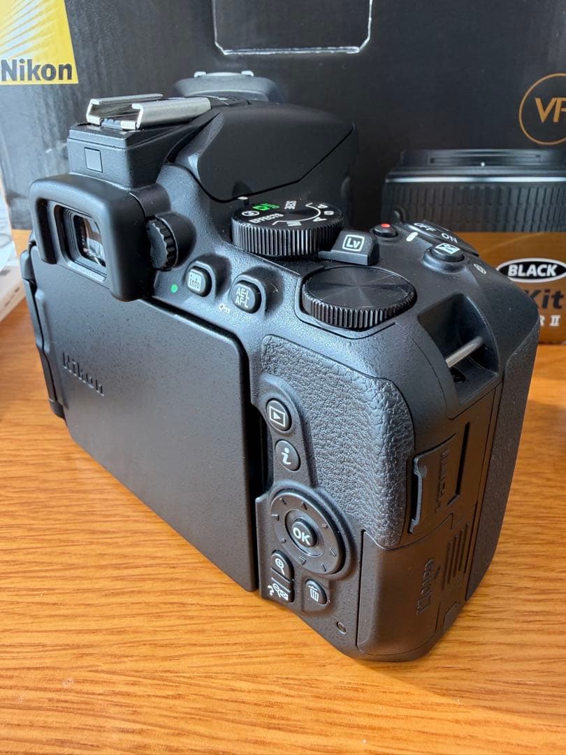 デジタルカメラ Nikon D5500 18-55 VR II Kit