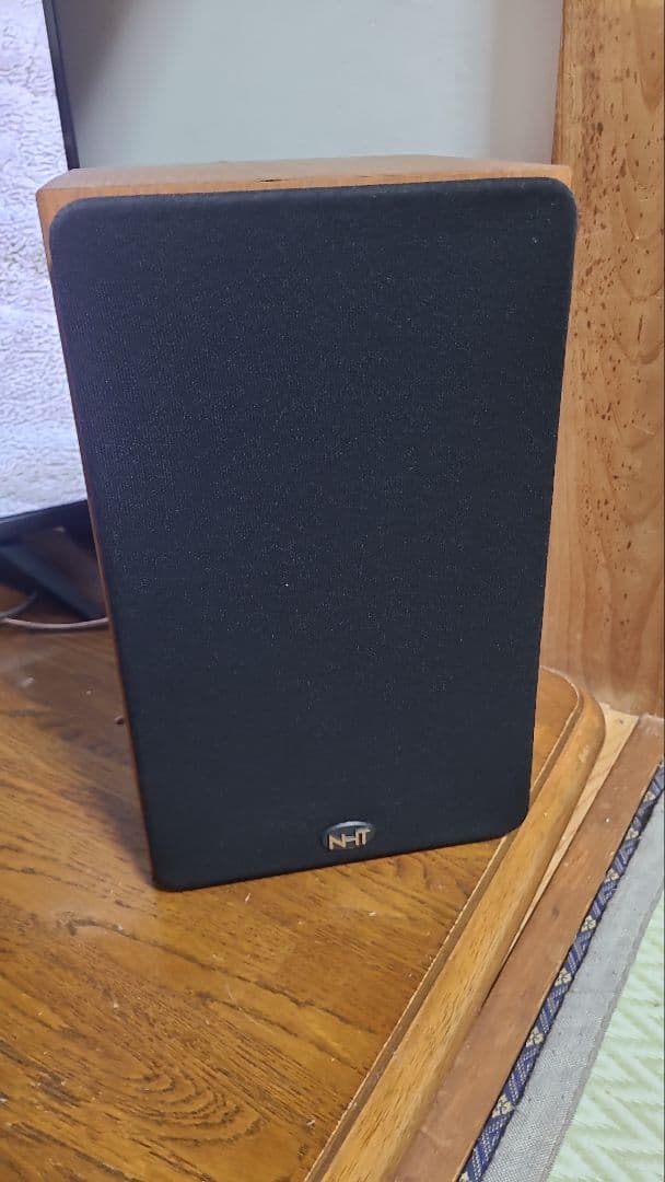 NHT スーパーワン　密閉型　定価69000円　1997年製　音に包まれる生活