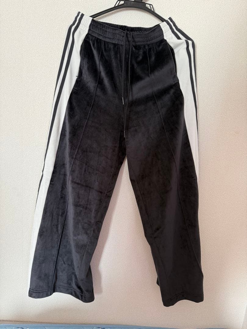 匿*名様 adidas W ADIBREAK VELOUR TP XL パンツの