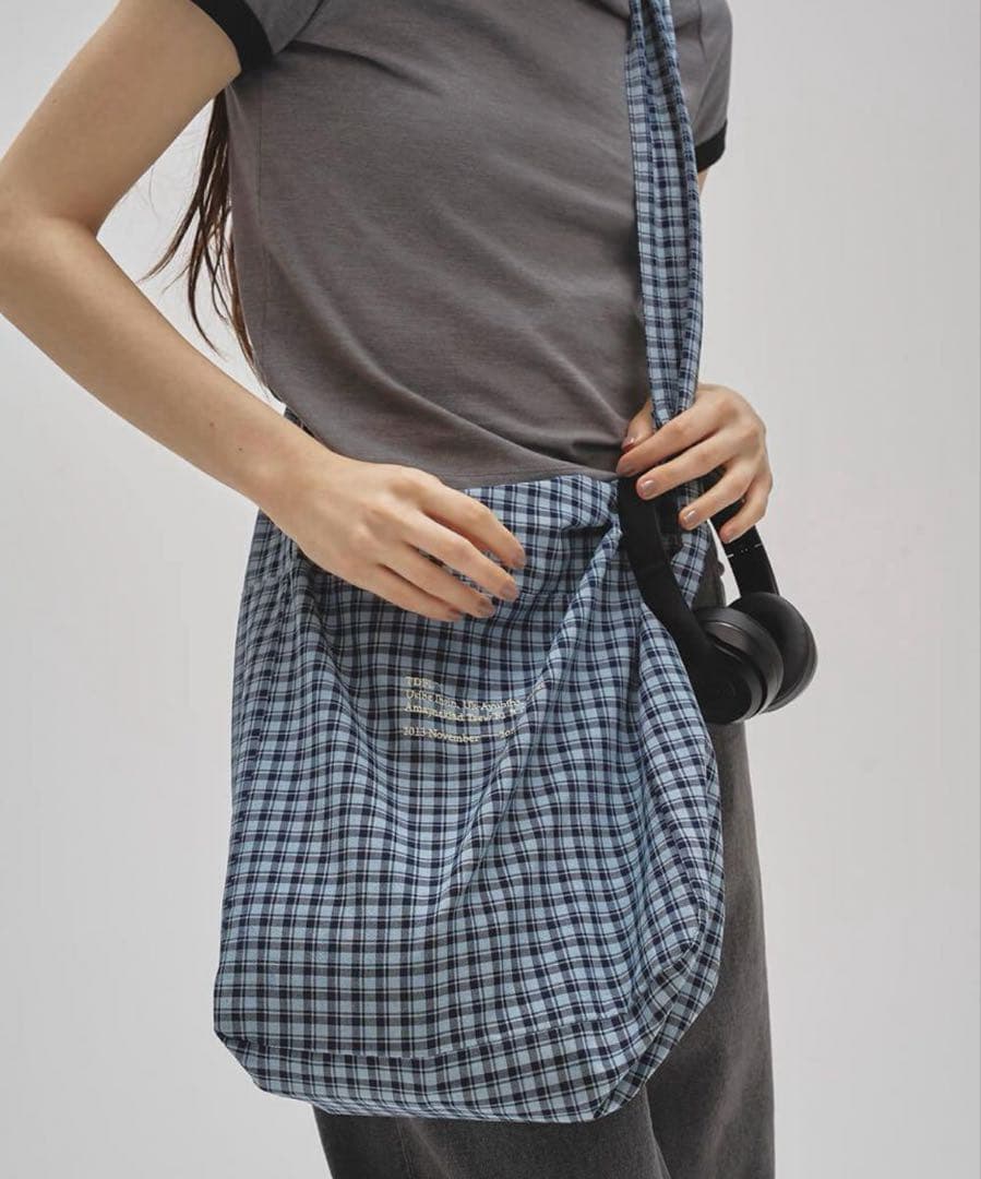 もあTodayful ノベルティ チェックショルダーバッグ BLU 新品