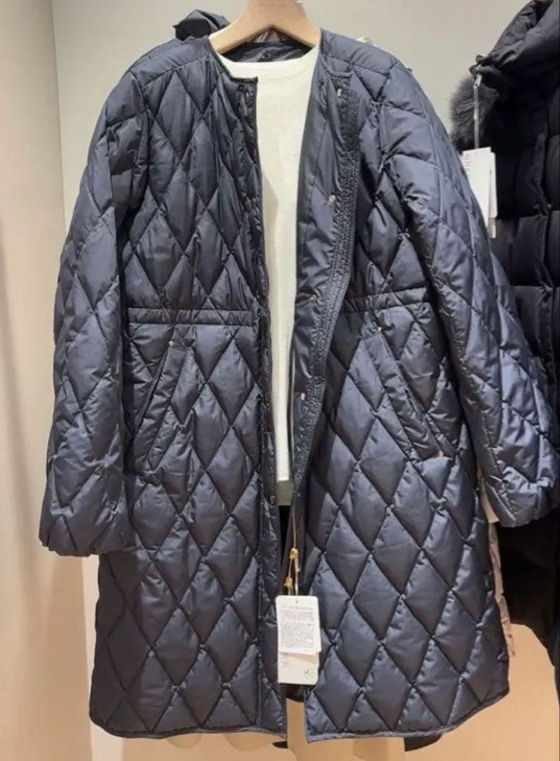 【新品　今季】撥水　キルティング　ライト　ダウンコート　ネイビー　ノーカラー　M