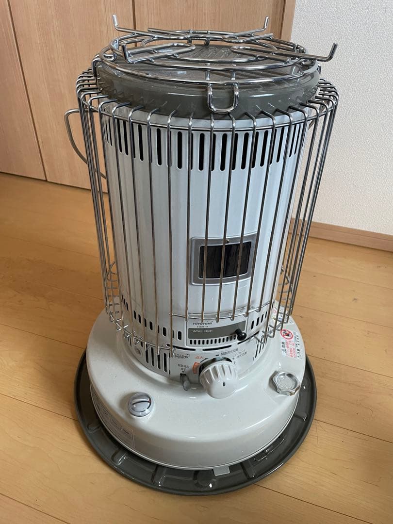 toyotomi ホワイトクリーン　KS-67H 自然通気形開放式石油ストーブ