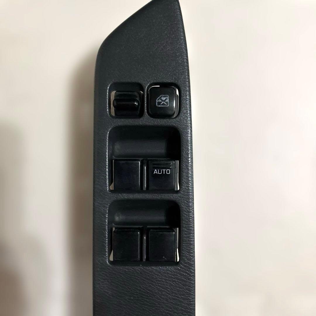 日産　ラシーン　パワーウィンドウ　スイッチ