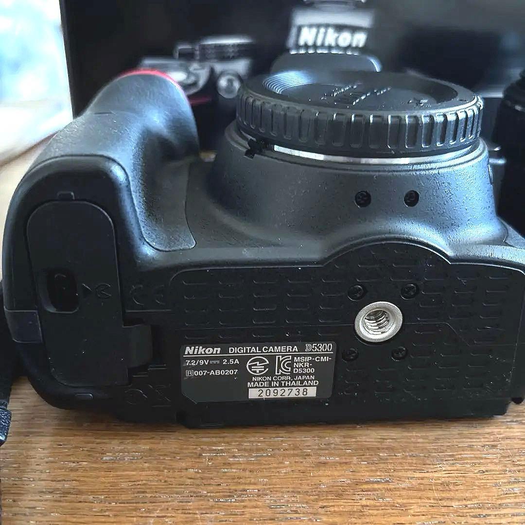 ニコンD5300 一眼レフカメラ＋望遠レンズ