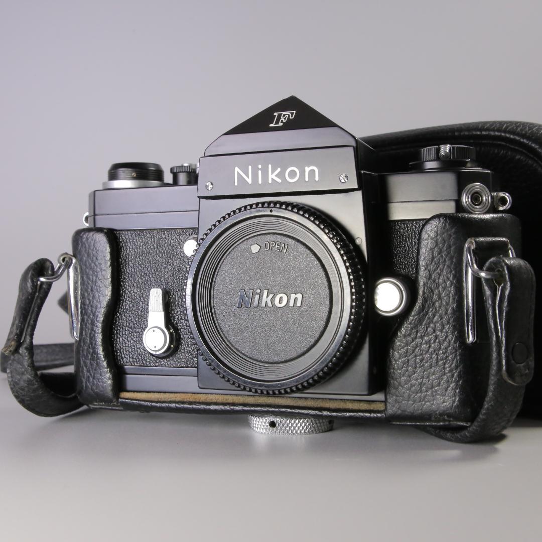 ☆美品☆完全動作　ニコンFブラック　アイレベル　レザーケース＃186