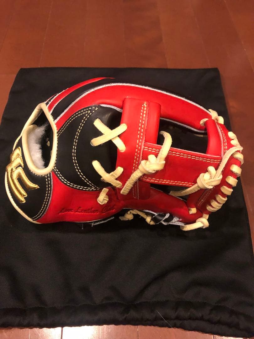 ヤバイ硬式グローブ