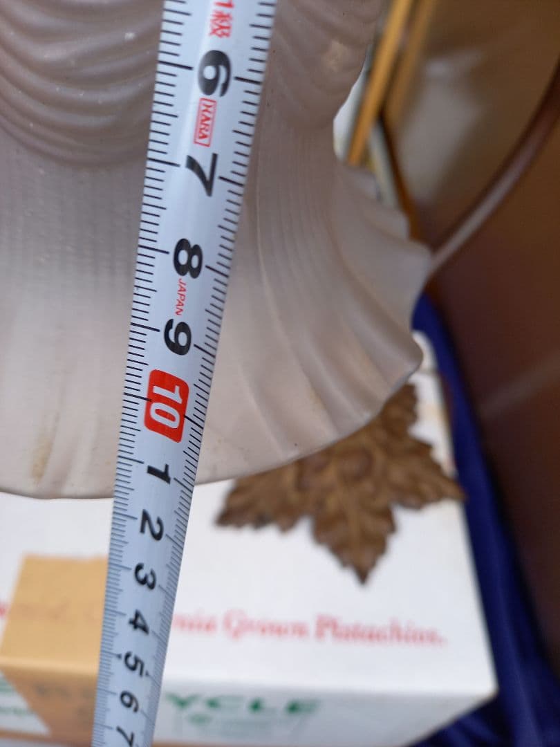 お安くしました。よろしく御願いします。可愛いペンダントライトです。