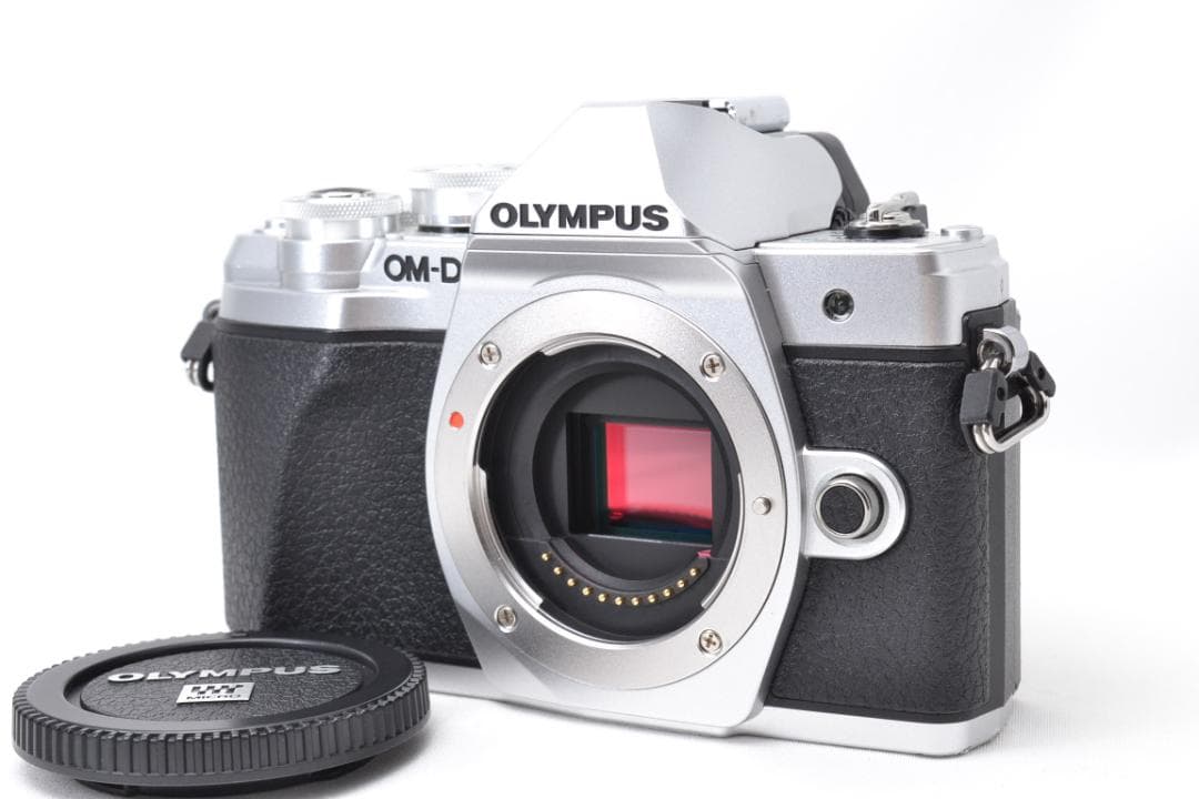 ■ 美品 ■ オリンパス　OM-D E-M10 MarkⅢ ボディ 元箱付