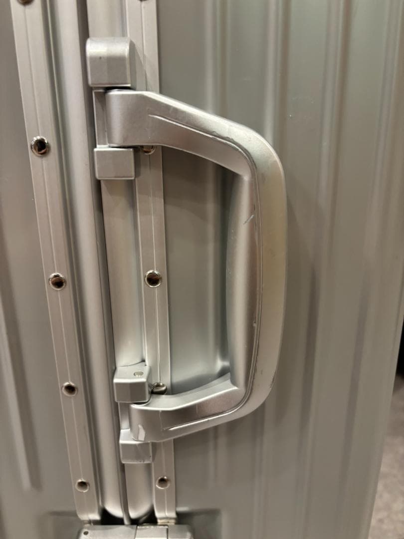 リベティ多機能キャリーケース【エナメルシルバーMサイズ】145