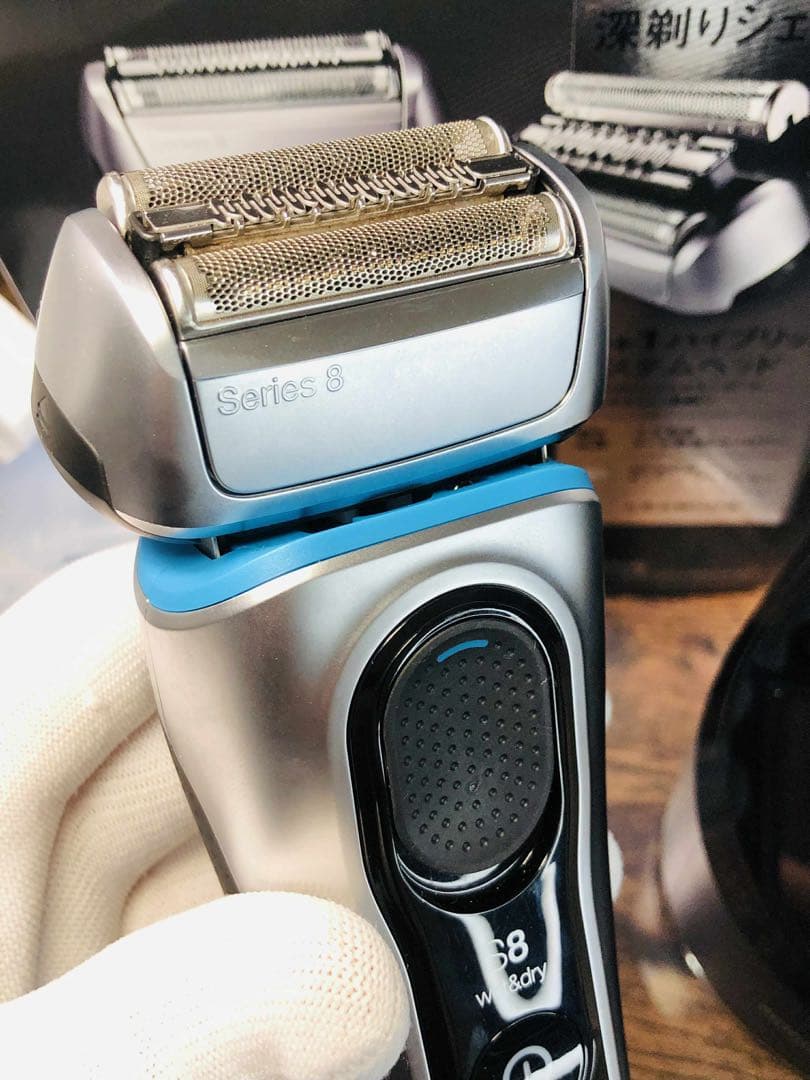【美品】BRAUN Series 8 8390ccブラウンメンズ電気シェーバー