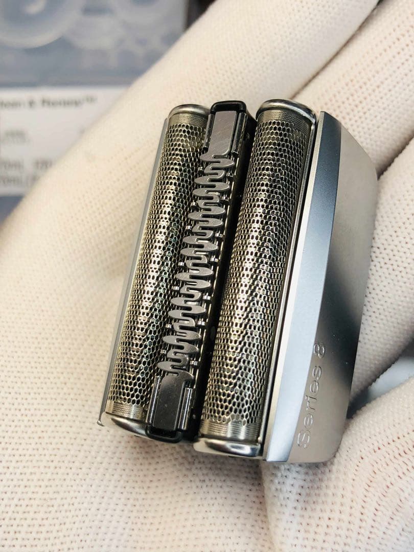 【美品】BRAUN Series 8 8390ccブラウンメンズ電気シェーバー