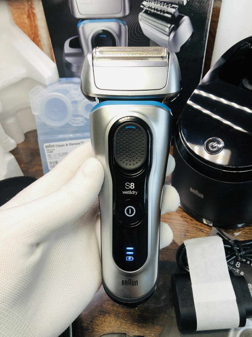 【美品】BRAUN Series 8 8390ccブラウンメンズ電気シェーバー