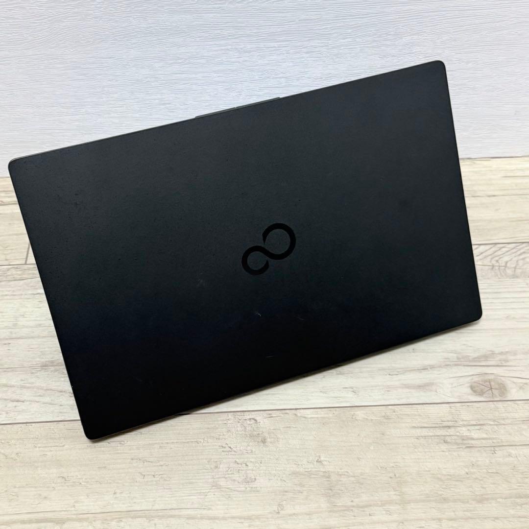 LIFEBOOK/i5/8GB/13.3インチ/ノートパソコン/Office