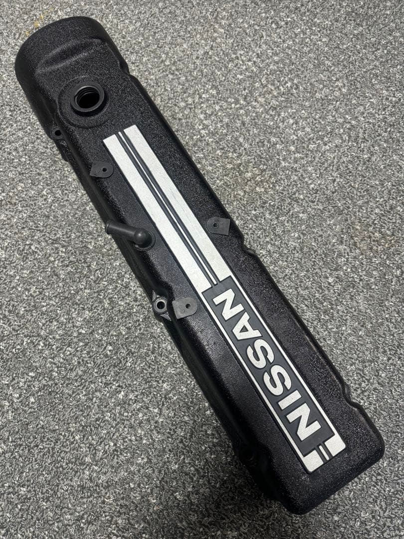 激レア！ニッサン L型エンジン樹脂ヘットカバー タペットカバー軽量化に！！