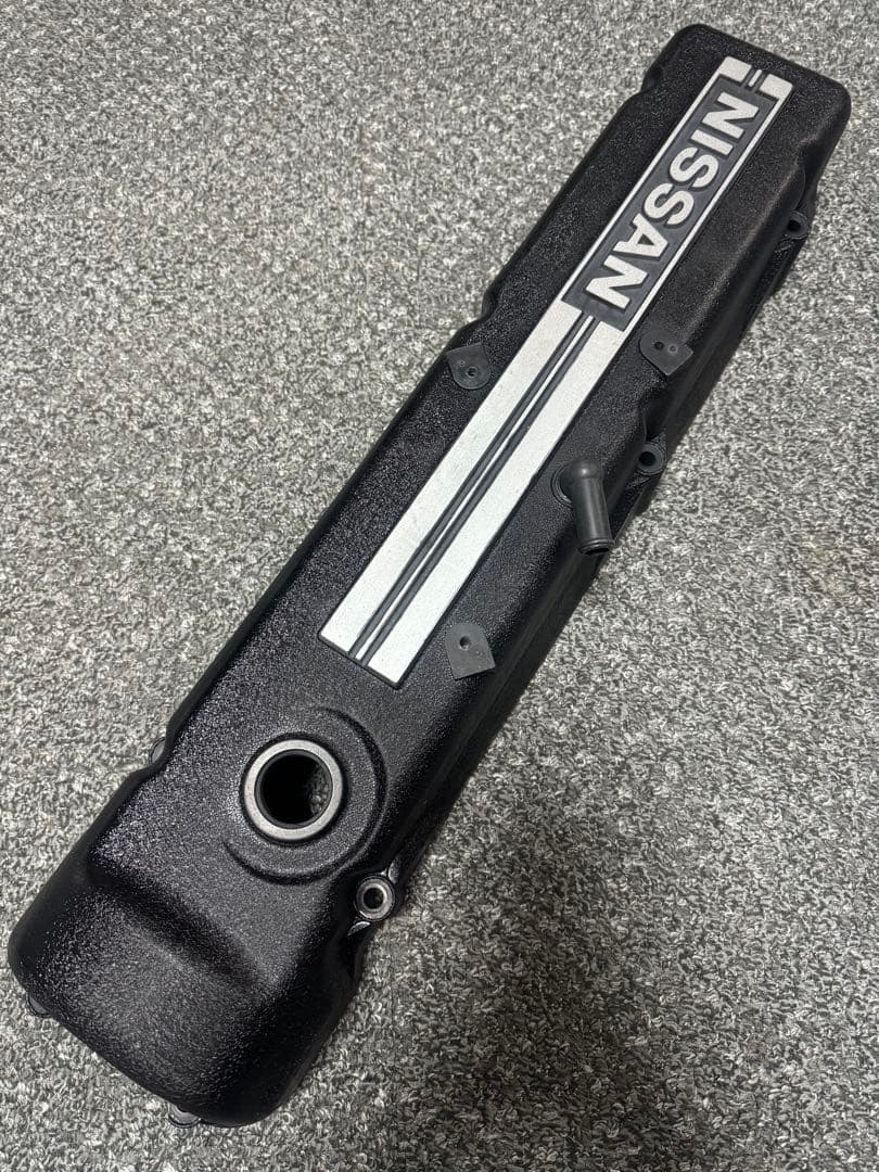 激レア！ニッサン L型エンジン樹脂ヘットカバー タペットカバー軽量化に！！