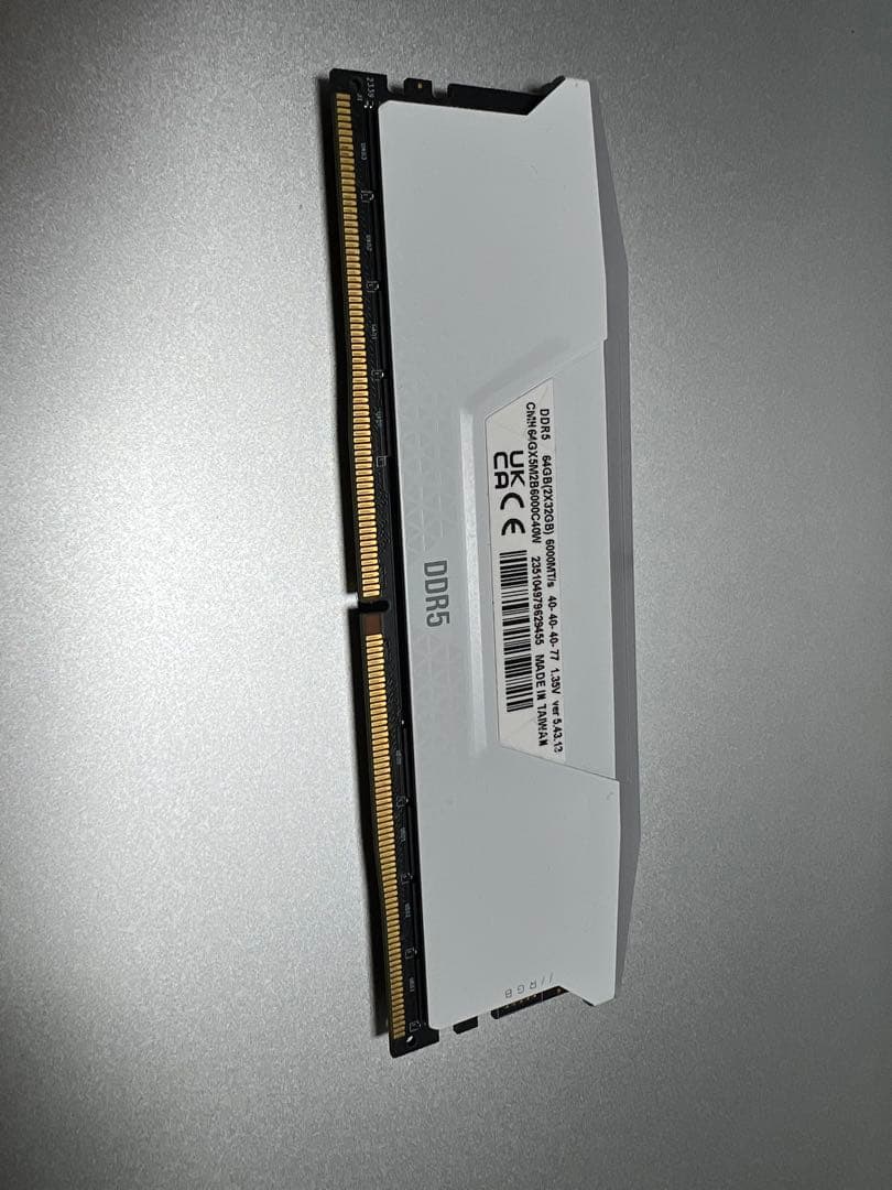 メモリー CORSAI VENGEANCE DDR5 32GB 6000Mh